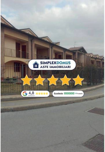 Appartamento trilocale in vendita in Str Canonica, Castel del Piano Pila, Perugia