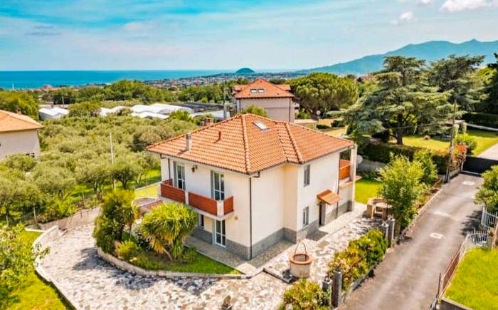 Casa con 5 locali in vendita in Via della Lampa, Ceriale