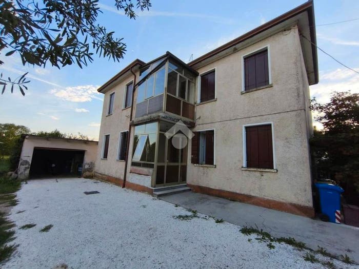 Casa trilocale in vendita in Via del cristo, Volpago del Montello