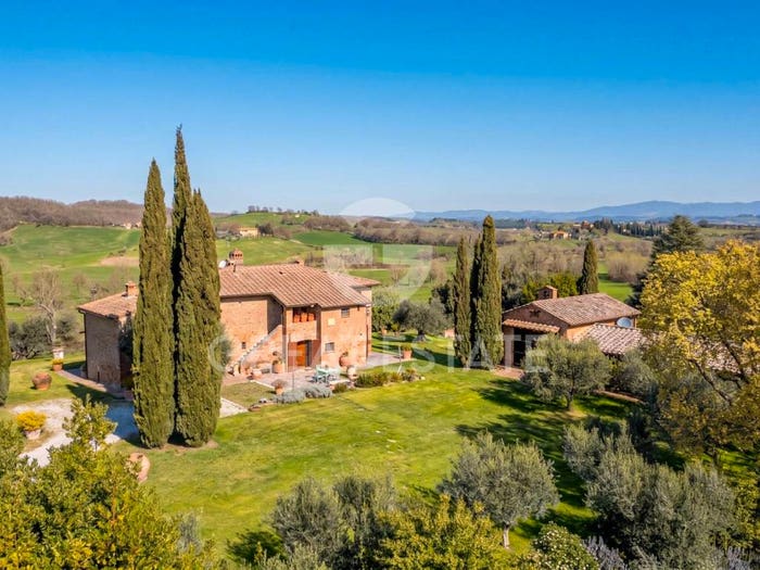Casa con 6 locali in vendita in Località Macciano, Chiusi
