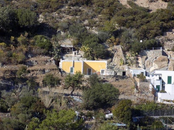 Casa quadrilocale in vendita in Via Campo Inglese, Ponza