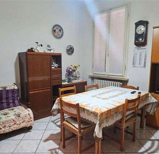 Casa con 6 locali in vendita in Centro Storico, Forlì