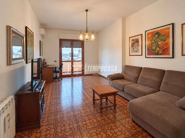 Appartamento trilocale in vendita in Via Benedetto Croce, Centro, Oristano