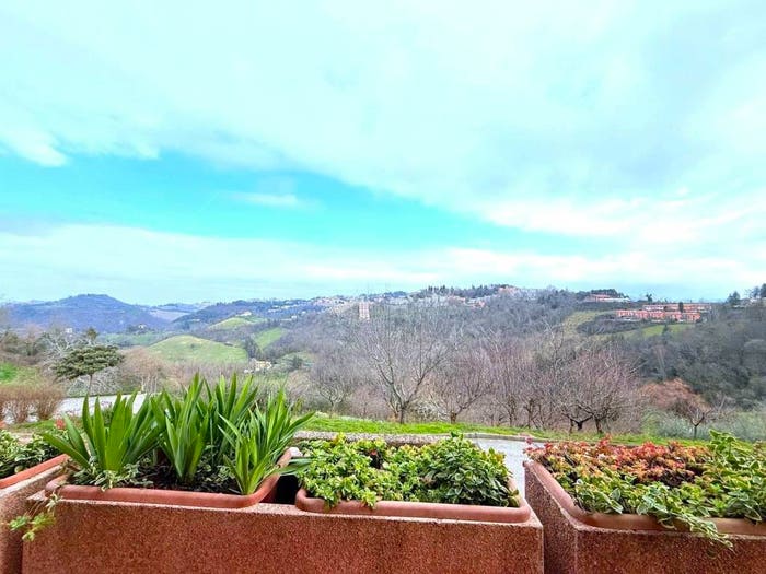 Appartamento quadrilocale in vendita in Via De Marchis, Centro, Urbino