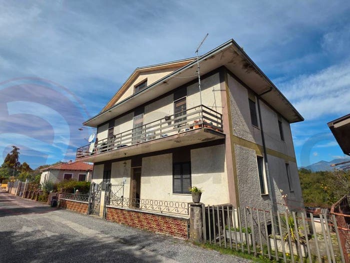 Casa con 6 locali in vendita in Via Cafenna, Collefontana Fontana Liri Inferiore, Fontana Liri