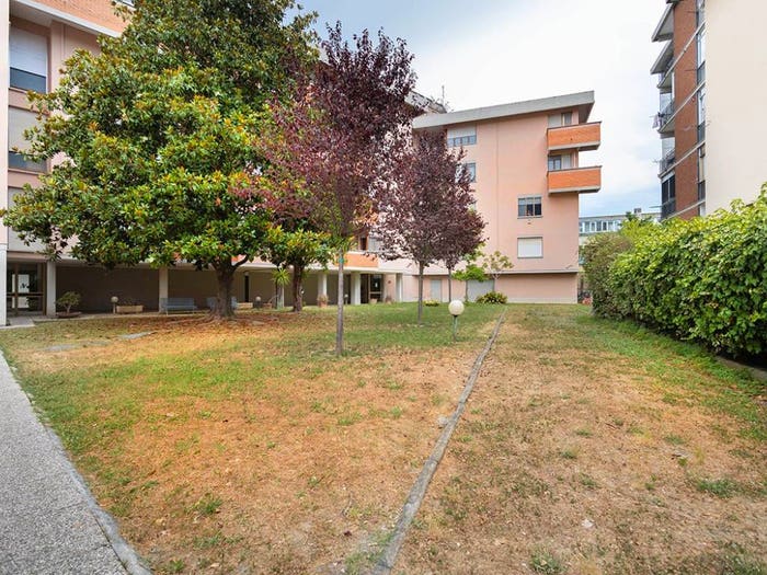 Appartamento con 5 locali in vendita in Via Andrea Vesalio, Landi, Pisa