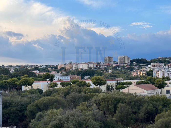 Appartamento quadrilocale in vendita in Via Cesare Beccaria, Cibali, Catania
