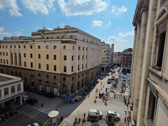 Appartamento quadrilocale in vendita in Piazza dell'Insurrezione Aprile, Piazze Duomo, Padova