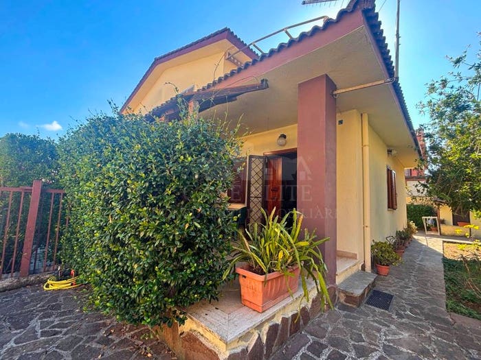 Casa bilocale in vendita in Via degli Ermellini, Tor San Lorenzo Nuova California, Ardea