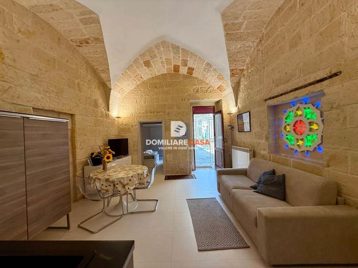 Appartamento trilocale in vendita in Vico degli Alberici, Centro Storico, Lecce