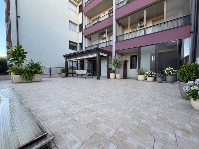 Appartamento trilocale in vendita in Via Don Luigi Sturzo, Liscate