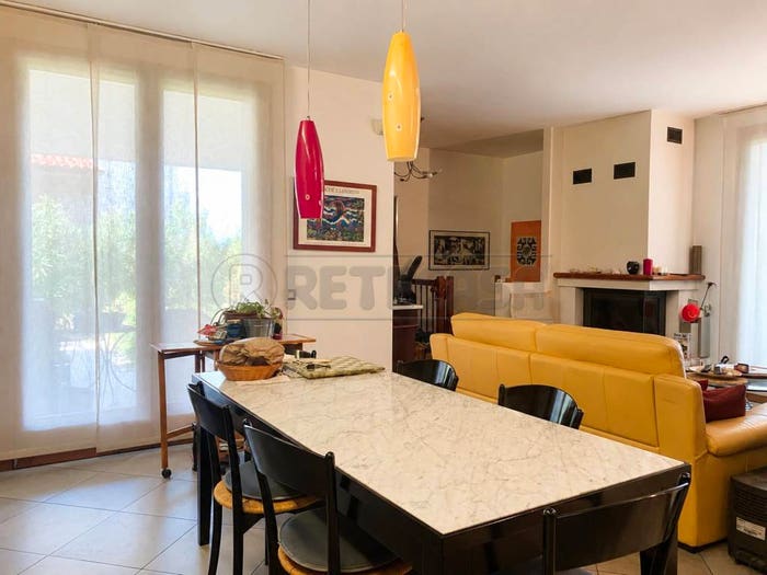 Appartamento con 6 locali in vendita in Piazza Giacomo Matteotti, Centro, Sandrigo
