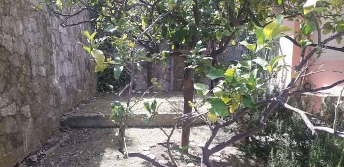 Appartamento trilocale in vendita in VICO MELOGNO, Centro, Finale Ligure