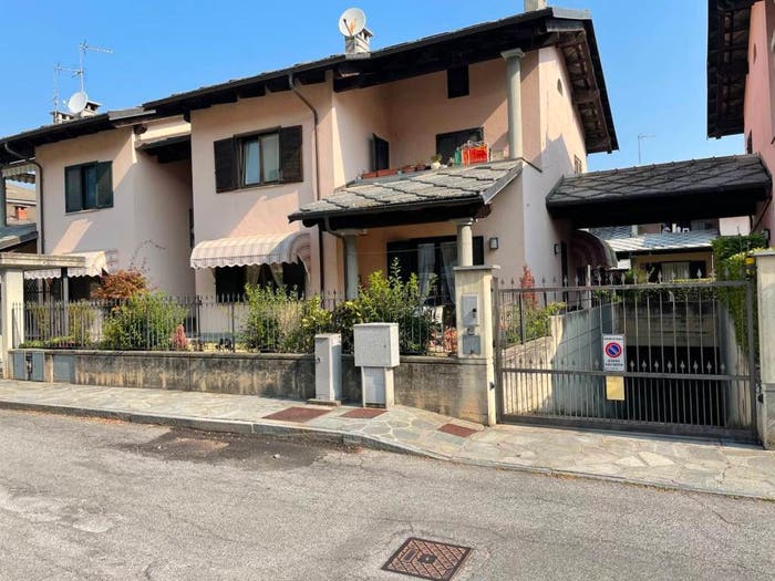 Casa quadrilocale in vendita in Via Giovanni Giolitti, Centro, Barge