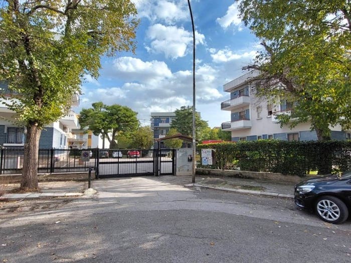 Appartamento con 5 locali in vendita in Comparto Biccari, Foggia