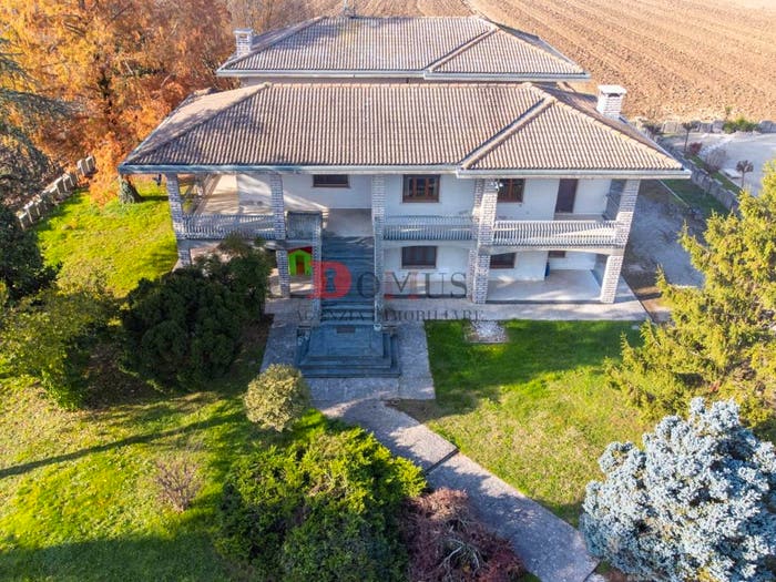 Casa con 6 locali in vendita in Via Merlongola, Castel d'Ario