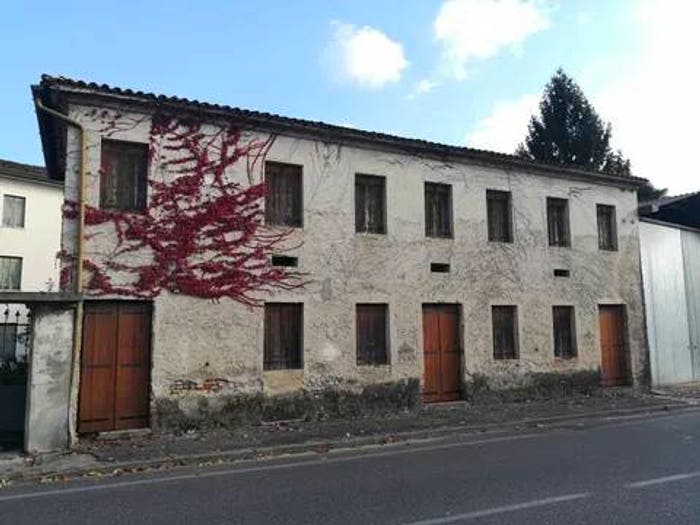 Casa con 6 locali in vendita in Centro, Vazzola