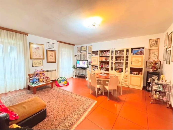 Appartamento con 5 locali in vendita in Via nazionale, Centro, Rogno