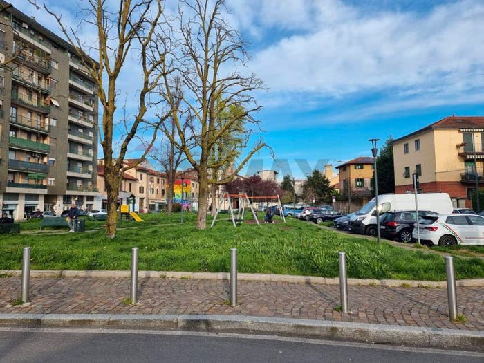 Casa con 6 locali in vendita in Via Ortica, Ortica, Milano