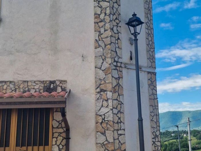 Casa trilocale in vendita in Via Ara Icone, Centro, Arnara