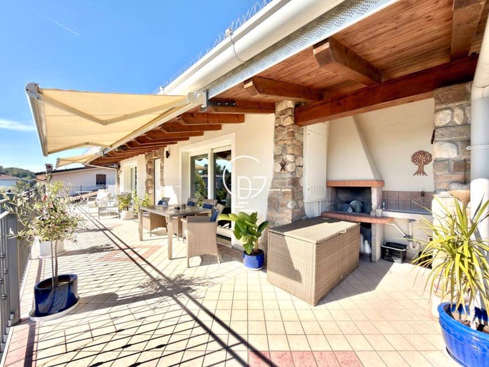 Appartamento quadrilocale in vendita in Via Sotto Monte Tapino, Moniga del Garda