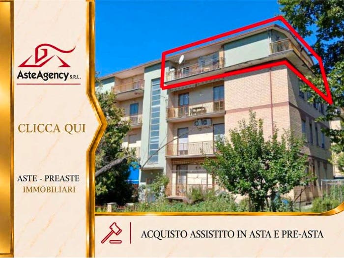Appartamento con 5 locali in vendita in Via Enrico Mattei Castelraimondo MC Italia, Centro, Castelraimondo