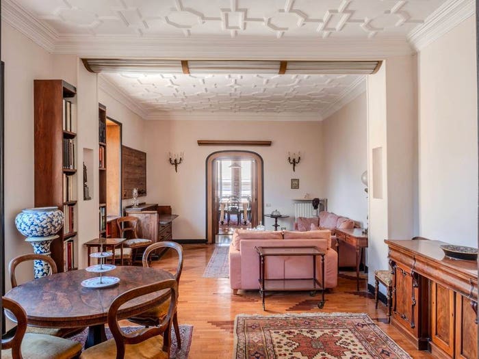 Casa con 6 locali in vendita in Via Calascione, Chiaia, Napoli