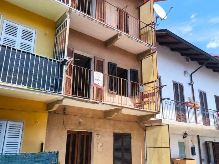 Casa quadrilocale in vendita in Via De Amicis, Ponderano