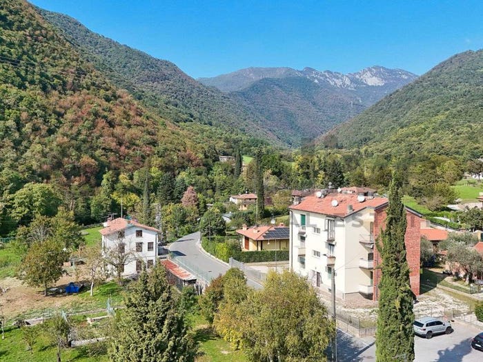 Appartamento trilocale in vendita in Via Fontane, Val Di Sur San Michele, Gardone Riviera