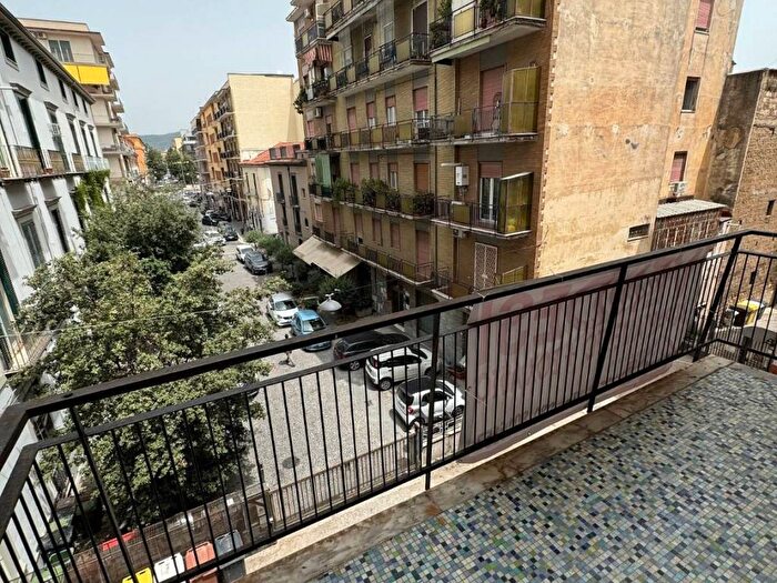 Appartamento quadrilocale in vendita in Via Cesare Battisti, Ferrarecce Università, Caserta