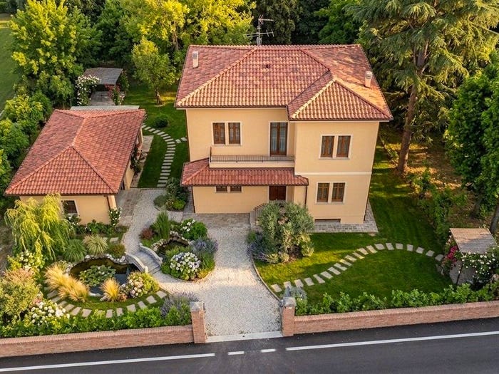 Casa con 5 locali in vendita in Strada Castelnuovo Rangone, Portile Paganine, Modena