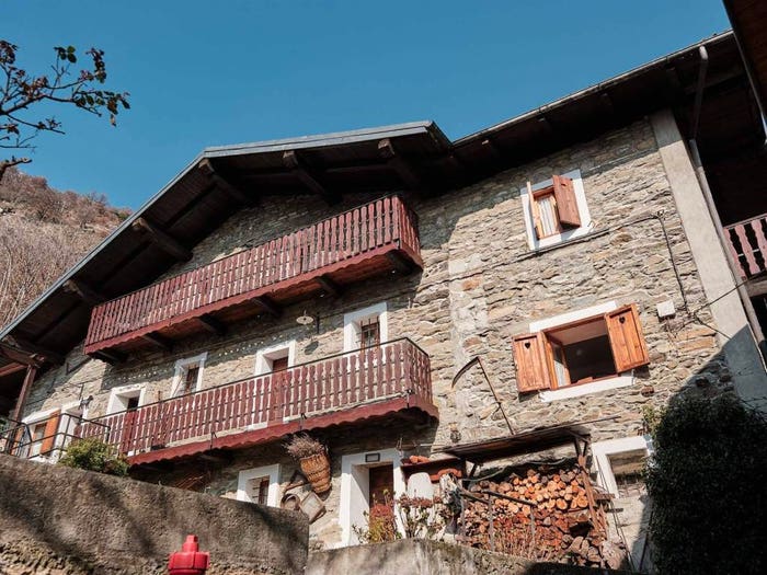Casa con 6 locali in vendita in VIA PRELE, Donnas