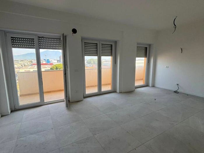 Appartamento quadrilocale in vendita in Via Stanislao Cannizzaro, Ospedaletto, Pisa