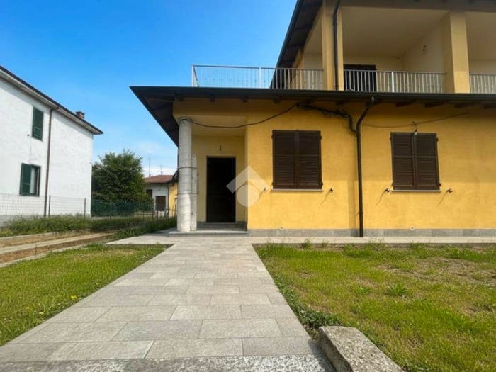 Casa con 5 locali in vendita in Strada Valle, Centro, Pozzolo Formigaro
