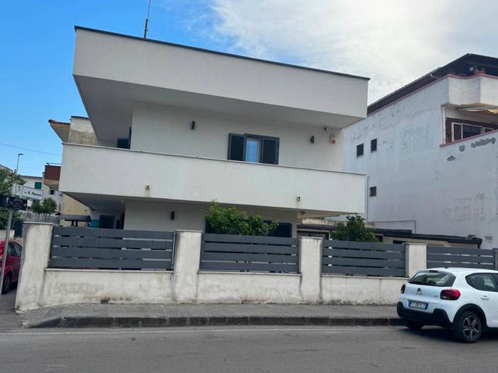 Casa trilocale in vendita in Via Alessandro Manzoni, Mondragone