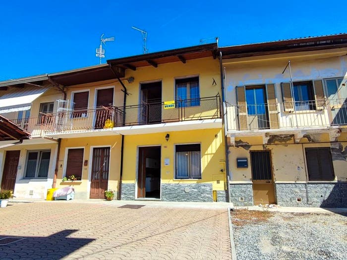Casa bilocale in vendita in Via Giuseppe Garibaldi, Centro, Ronco Biellese