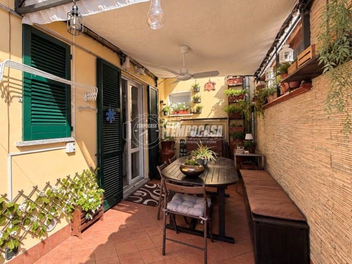 Appartamento trilocale in vendita in Via Mentana, Castello, Lecco
