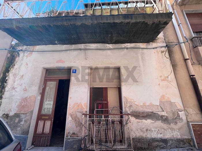 Casa con 6 locali in vendita in Via Bengasi, Centro, Pachino