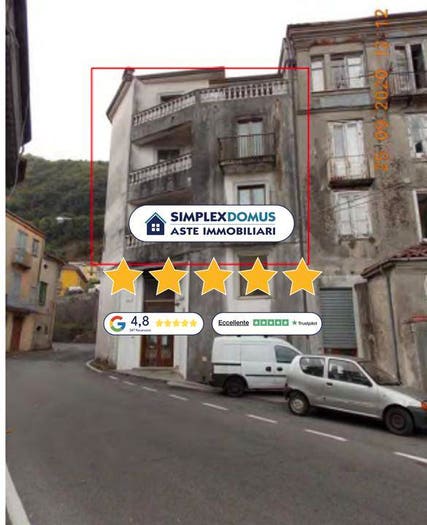 Appartamento con 6 locali in vendita in Via San Vincenzo, Centro, Lauria
