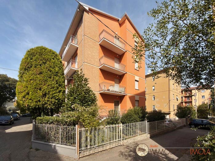Appartamento quadrilocale in vendita in Via Codivilla, Centro Storico, Imola