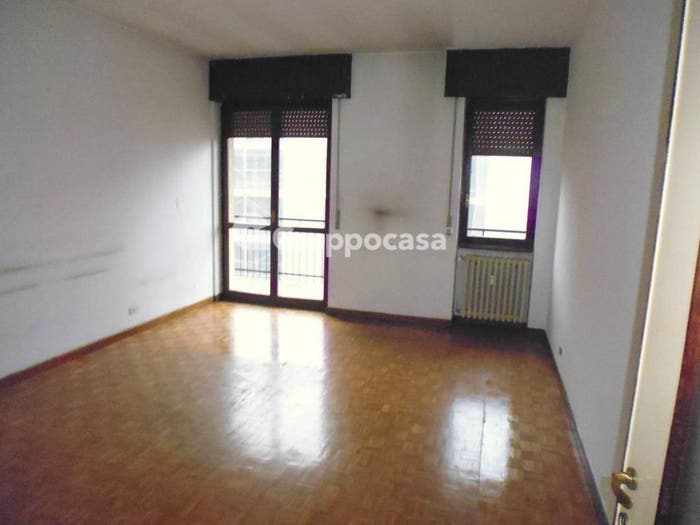 Appartamento quadrilocale in vendita in Via Battista De Rolandi, Certosa, Milano