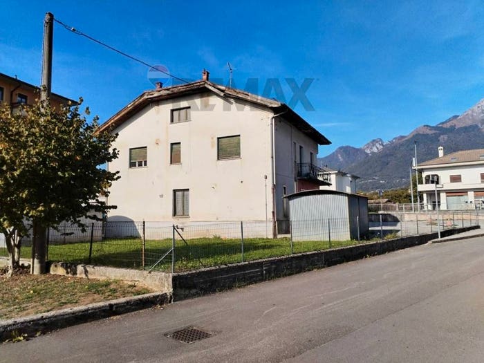 Casa con 6 locali in vendita in Centro, Santa Giustina