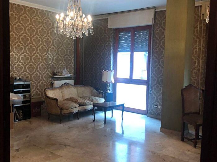 Appartamento con 5 locali in vendita in Via Benedetto Croce, Fanfani, Lodi
