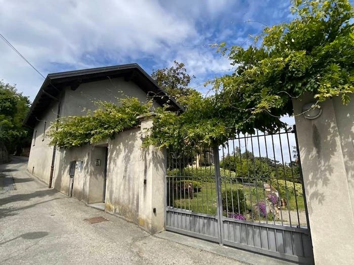 Casa con 6 locali in vendita in Strada Santa Caterina, Collina, Pinerolo