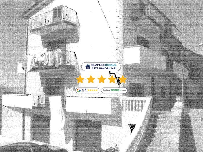 Appartamento con 5 locali in vendita in Via San Luigi, Vaccarizzo, Montalto Uffugo