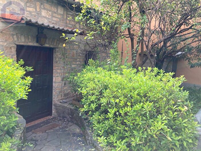 Appartamento con 6 locali in vendita in Via Torquato Tasso, Civezza