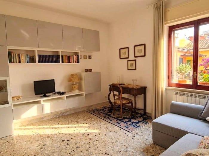 Appartamento quadrilocale in vendita in Via Giulio Antonio Acquaviva, Acquaviva, Caserta