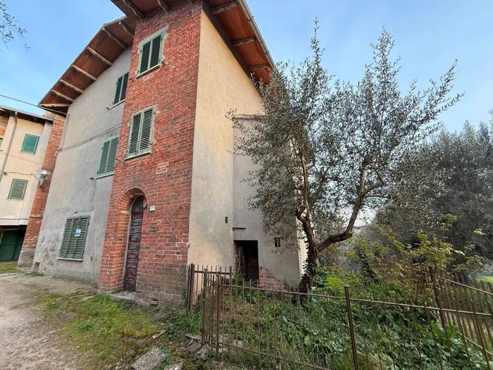 Casa bilocale in vendita in Piazza Molinari, Casamaggiore, Castiglione del Lago