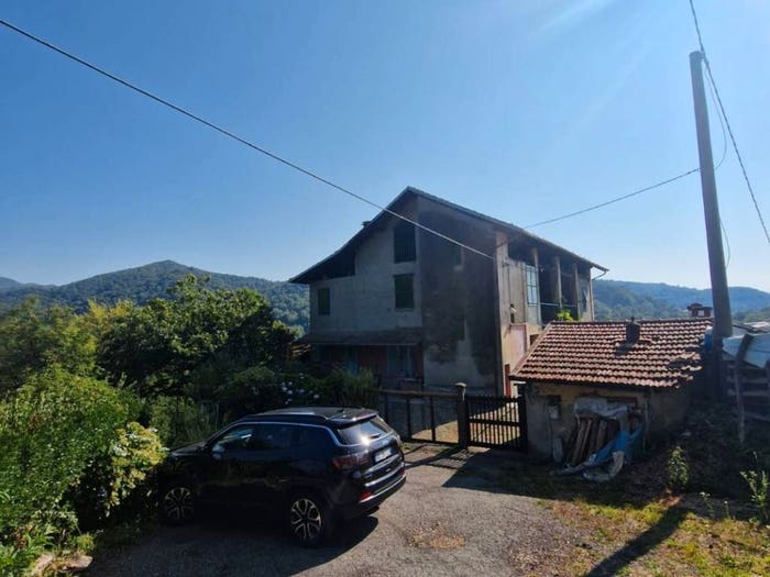 Casa quadrilocale in vendita in Strada Provinciale CellioZuccaro, Cellio con Breia