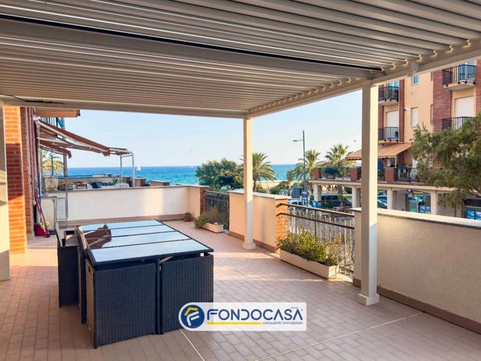 Appartamento trilocale in vendita in Viale Roma, Marina Di Andora, Andora